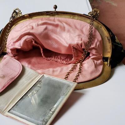 Vintage embroidered purse