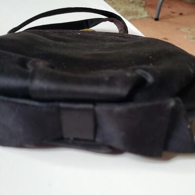2 vintage purses, one is  bon wit teller