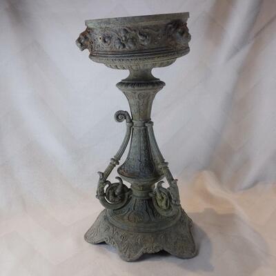 Metal Pedestal Planter