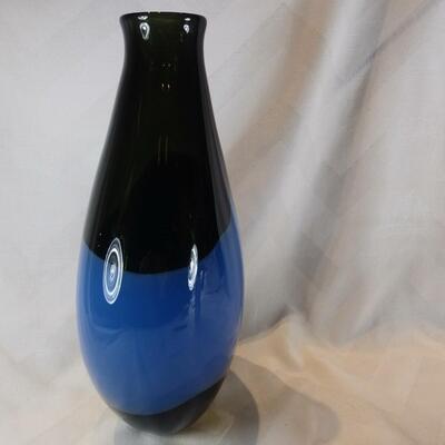 Hyland Art Glass Vase