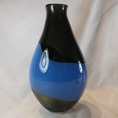 Hyland Art Glass Vase