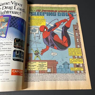 LOT 8: Five Spider-Man Comics - Various Issues