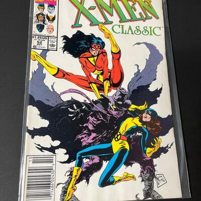 LOT 37: Six Marvel's X-Men Comic Books