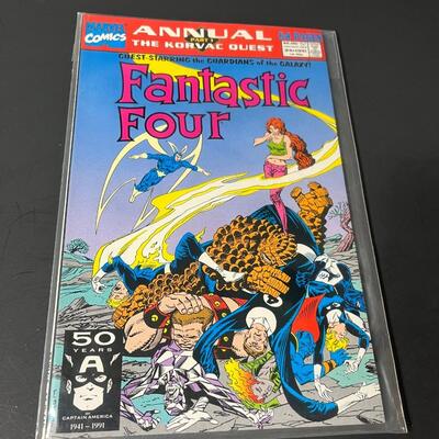 LOT 44: Five Marvel Annuals from 1991- Fantastic Four, Thor & More
