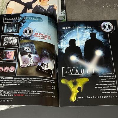LOT 67: Collection of X-Files Fan Club Materials