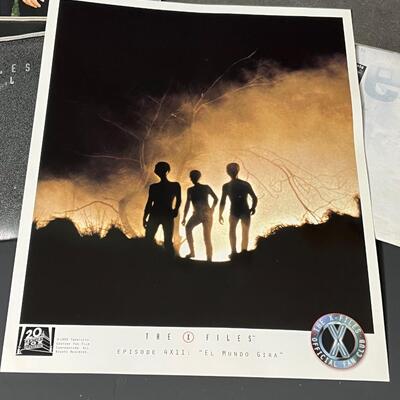 LOT 67: Collection of X-Files Fan Club Materials