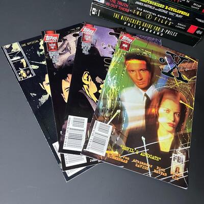 LOT 68: Big Lot of X-Files Books & Magazines