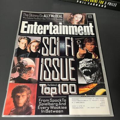 LOT 68: Big Lot of X-Files Books & Magazines