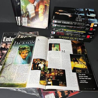 LOT 68: Big Lot of X-Files Books & Magazines