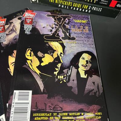 LOT 68: Big Lot of X-Files Books & Magazines