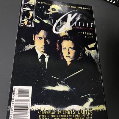 LOT 68: Big Lot of X-Files Books & Magazines