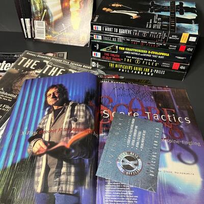 LOT 68: Big Lot of X-Files Books & Magazines