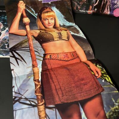 LOT 76: Big Lot of Xena Warrior Princess Books & Magazines