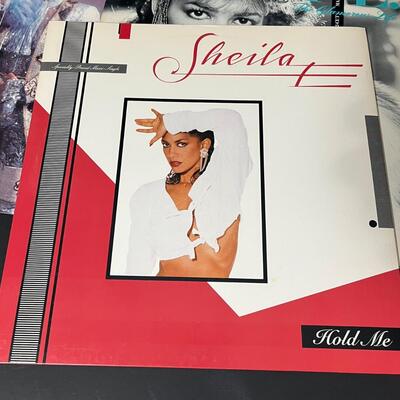 LOT 78: Prince & Sheila E Records - Singles & Albums