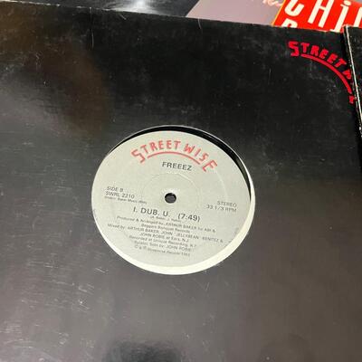 LOT 89: Big Lot 30+ Records - 70s/80s Disco, Dance, R&B