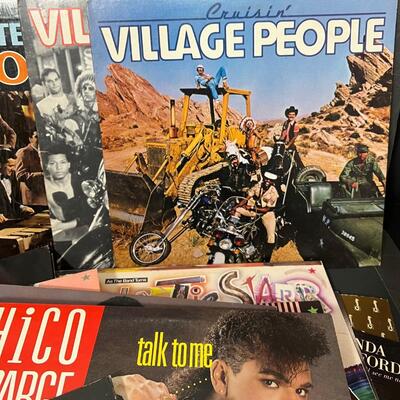 LOT 89: Big Lot 30+ Records - 70s/80s Disco, Dance, R&B