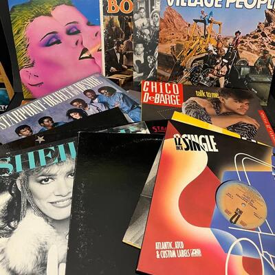 LOT 89: Big Lot 30+ Records - 70s/80s Disco, Dance, R&B