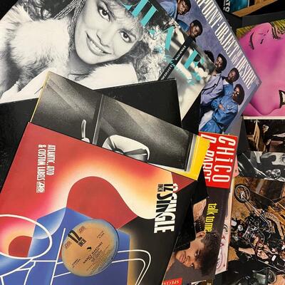 LOT 89: Big Lot 30+ Records - 70s/80s Disco, Dance, R&B