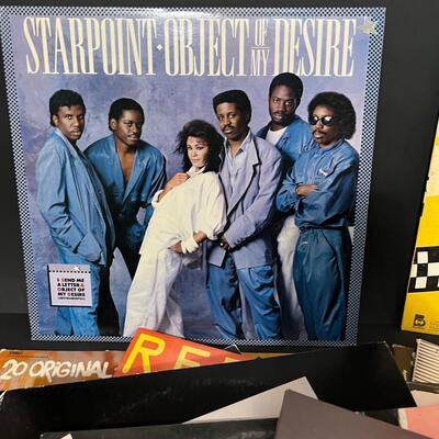LOT 89: Big Lot 30+ Records - 70s/80s Disco, Dance, R&B