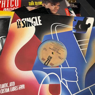 LOT 89: Big Lot 30+ Records - 70s/80s Disco, Dance, R&B