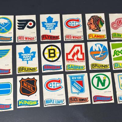 LOT 90: 1973-74 Topps NHL Hockey Stickers