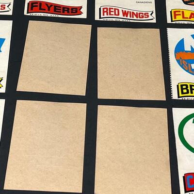 LOT 90: 1973-74 Topps NHL Hockey Stickers