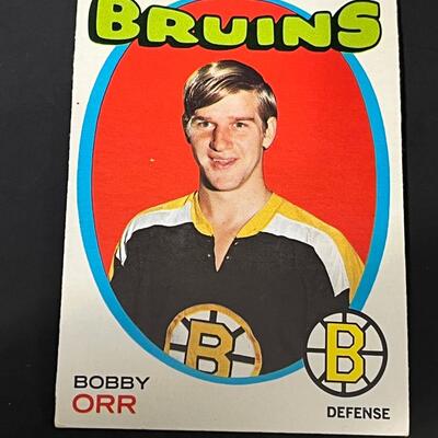 LOT 93: 1971-72 Topps Hockey Cards  NHL