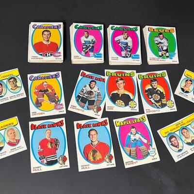 LOT 93: 1971-72 Topps Hockey Cards  NHL