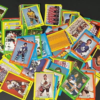 LOT 95: Topps 1973-74 NHL Hockey Cards