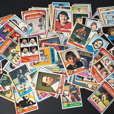 LOT 96: Hockey Cards Topps 1974-75 NHL