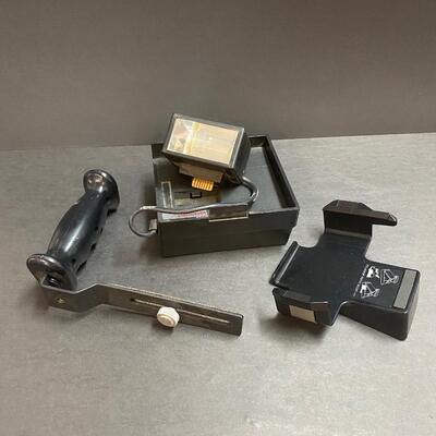 LOT 100: Mixed Camera Lot