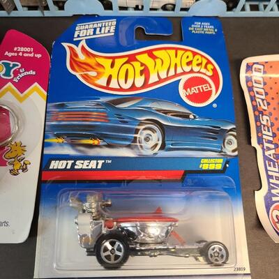 LOT 120: Vintage Toy Car Lot: Lesney, Hotwheels and More
