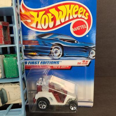 LOT 120: Vintage Toy Car Lot: Lesney, Hotwheels and More