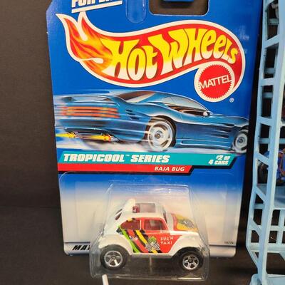 LOT 120: Vintage Toy Car Lot: Lesney, Hotwheels and More