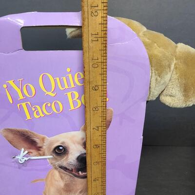 LOT 121: Vintage Toy Lot: Taco Bell Dog, Snoopy and More