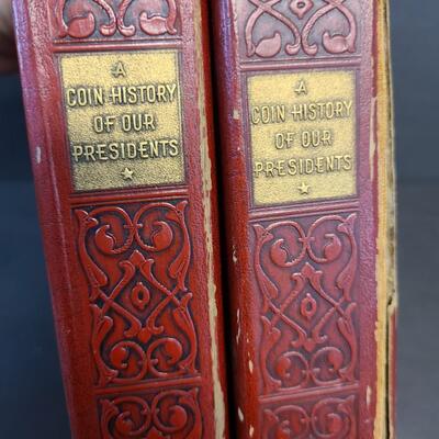 LOT 123: A Coin History of Our Presidents Vintage Sets/Medals