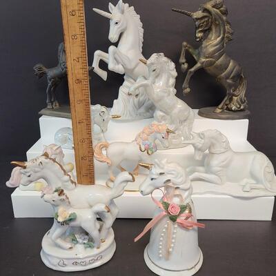 LOT 126: Collection of Unicorn Figurines