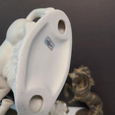 LOT 126: Collection of Unicorn Figurines