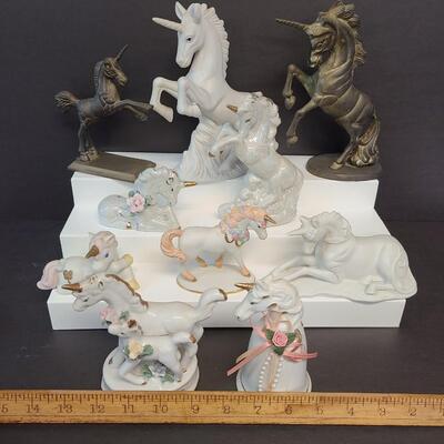LOT 126: Collection of Unicorn Figurines