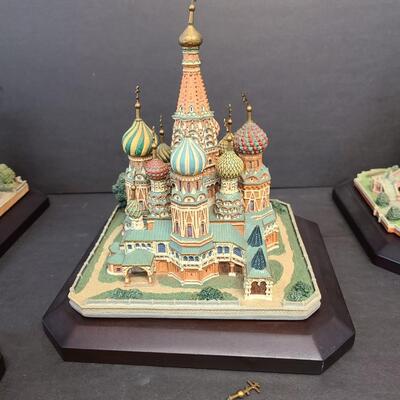 LOT 127: Danbury Mint Collectible Catherdral's