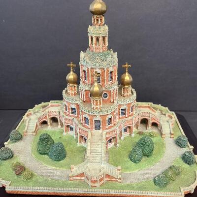LOT 127: Danbury Mint Collectible Catherdral's