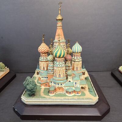 LOT 127: Danbury Mint Collectible Catherdral's