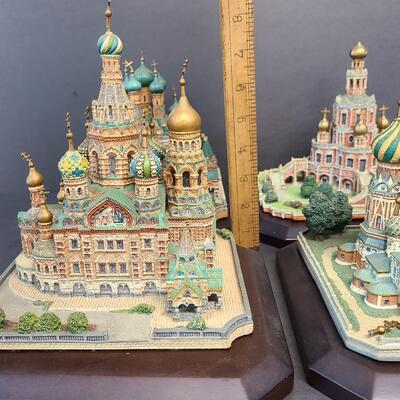 LOT 127: Danbury Mint Collectible Catherdral's