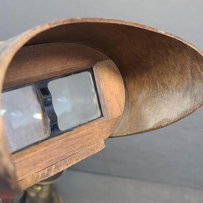 LOT 129: Vintage Stereoscope and Slide/Picture Viewer