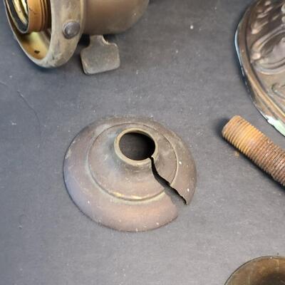 LOT 133: Architectural Salvage Lighting Fixture