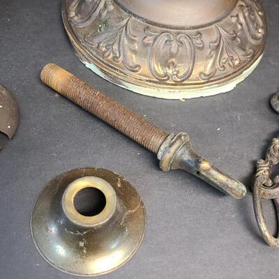 LOT 133: Architectural Salvage Lighting Fixture