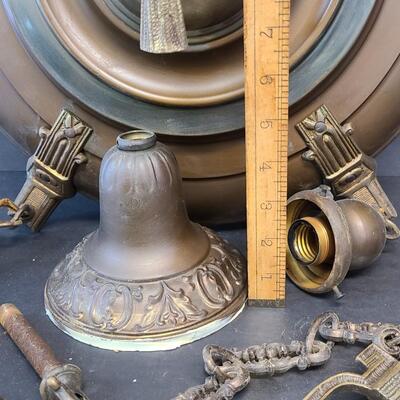 LOT 133: Architectural Salvage Lighting Fixture