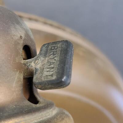 LOT 133: Architectural Salvage Lighting Fixture