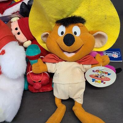 LOT:: Island of Misfits Toys plush lot