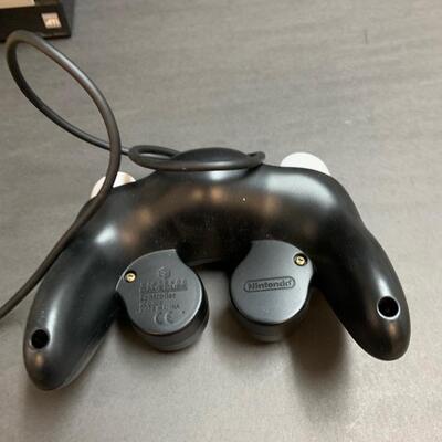 LOT 141: Nintendo Game Cube and More